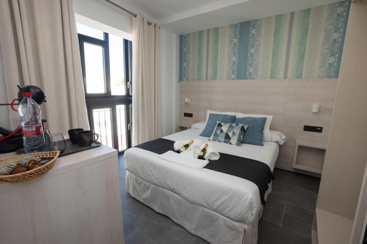 Отель Nerja-Centro-Jacuzzi- Mirador De La Ermita- Adults Recommended Экстерьер фото